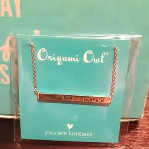 Cute dainty bar necklace